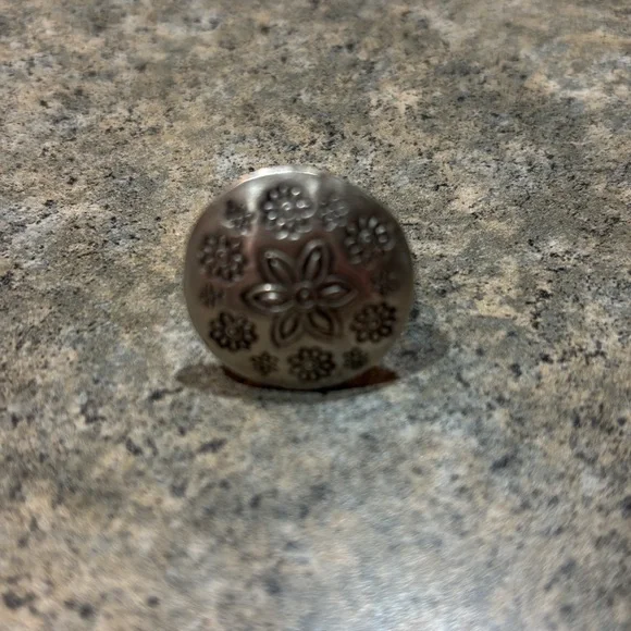 Sterling silver engraved ring - Picture 3 of 6